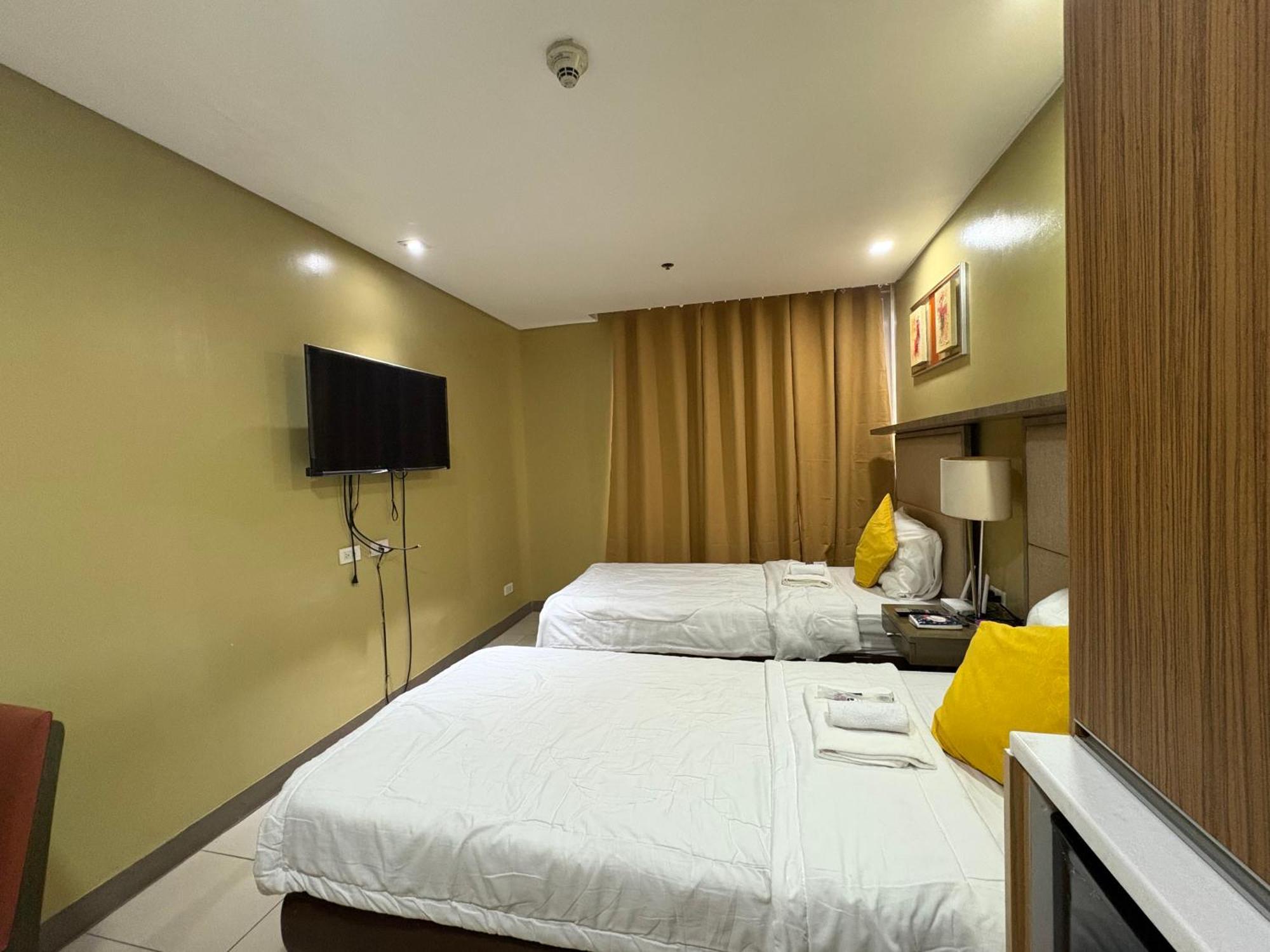 Deluxe Cozy Staycation Antel Residences * Manila