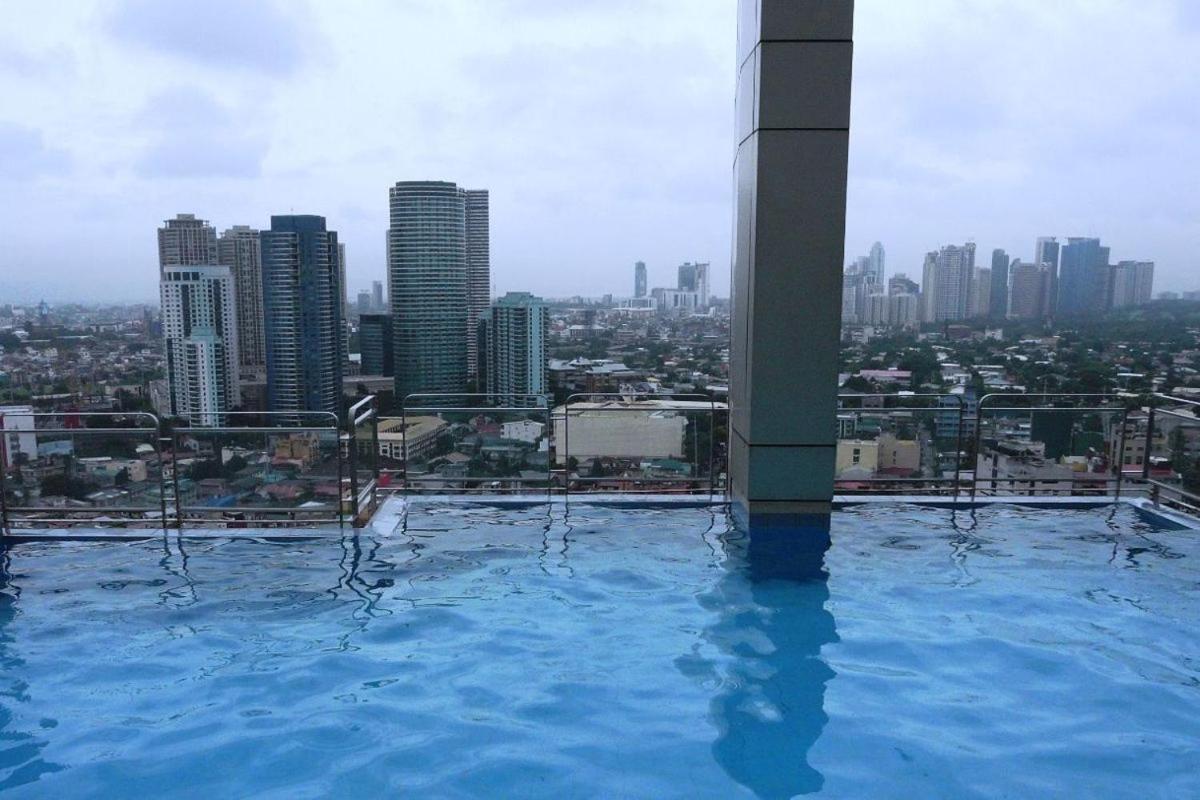 Apartment Deluxe Cozy Staycation Antel Residences