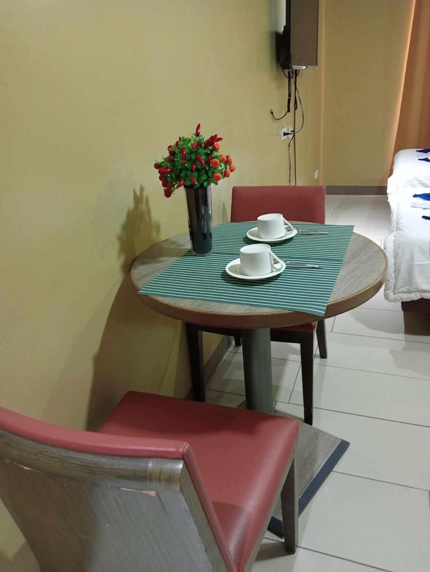 Apartment Deluxe Cozy Staycation Antel Residences Manila